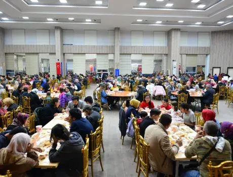 Türksat Yönetimi İftarda Gölbaşılılarla Buluştu