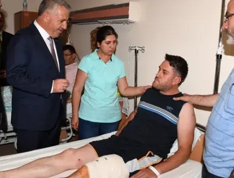 Sayın Bakanımız Arslan ve Genel Müdürümüz Şen yaralıları ziyaret etti