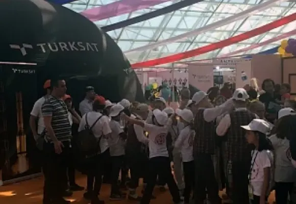 Türksat Planetaryum 23 Nisan Şenliklerinde