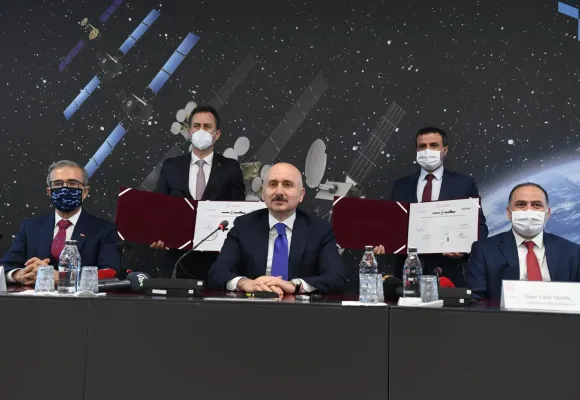 Türksat ile Aselsan Arasinda Milli Haberleşme İçin Tarihi Adim