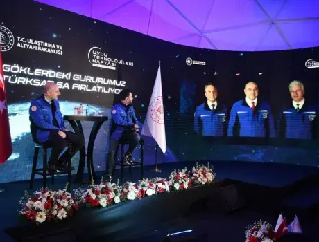 Bakan Adil Karaismailoğlu: “2021'i ‘Ulaştırma ve Altyapıda Dijitalleşme Yılı’ ilan ettik”