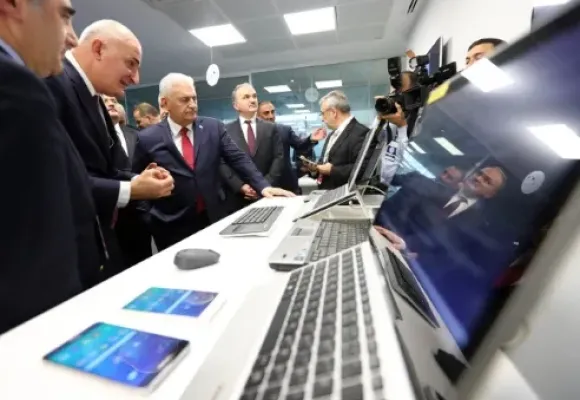 Başbakan Yıldırım: “15 Temmuz’da bilişim ve iletişim altyapımız ayakta kaldı”