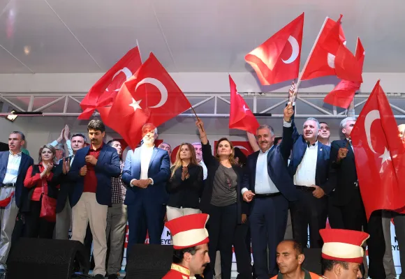 Sayın Bakanımız Arslan, “Demokrasi Nöbeti”ne katıldı