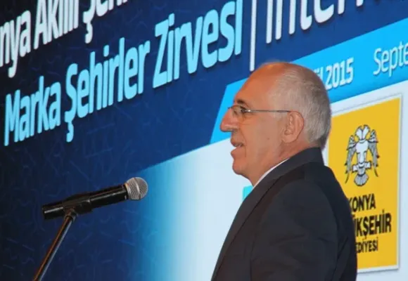 Prof. Dr. Gül : “Fiber optik kablosuz bir işyeri ya da ev düşünmememiz lazım.”